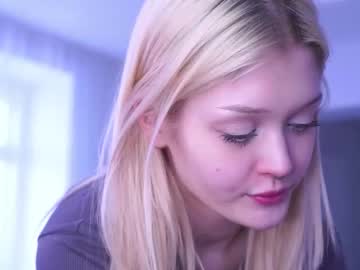 Loradelora Chaturbate stream image from February 16, 2026