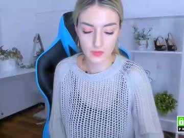 Dream_In_Silk Chaturbate stream image from February 16, 2026