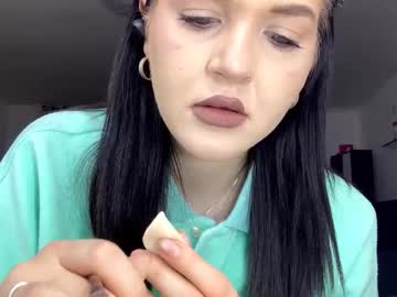 Lanieboyton Chaturbate stream image from February 16, 2026