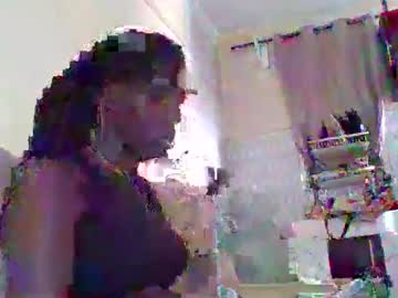 Prettyzuzu Chaturbate stream image from February 16, 2026