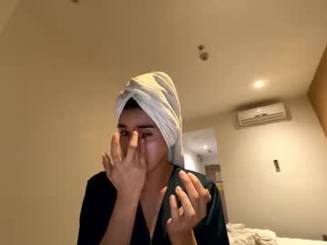 Angeltucker Chaturbate stream image from February 16, 2026