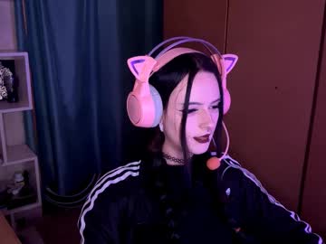 Elizabethgoetsch Chaturbate stream image from February 16, 2026