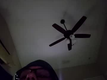Tommgunn25 Chaturbate stream image from February 16, 2026