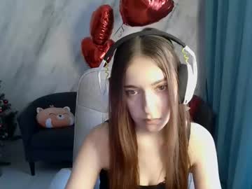 Kerine_Me Chaturbate stream image from February 16, 2026