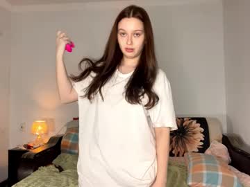 Tiffanypaveglio Chaturbate stream image from February 16, 2026
