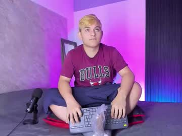 Badkenn Chaturbate stream image from February 16, 2026