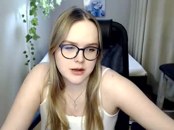 Hi_Haos Chaturbate stream image from February 16, 2026