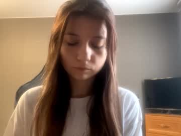 Kymberlychimes Chaturbate stream image from February 16, 2026
