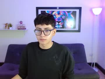 Alexcum_18 Chaturbate stream image from February 16, 2026