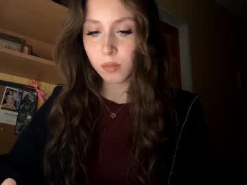 Terricaywood Chaturbate stream image from February 16, 2026