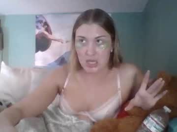 Thelittlebambii Chaturbate stream image from February 16, 2026