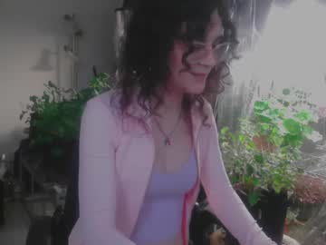 Deeralxne Chaturbate stream image from February 16, 2026