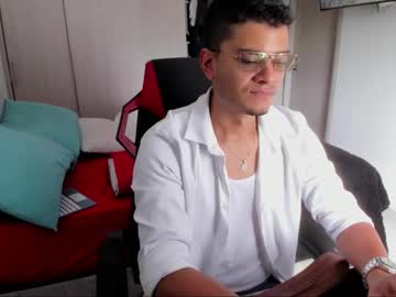 Fredericsloan Chaturbate stream image from February 16, 2026