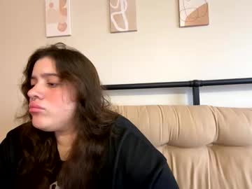 Princesslaylaa Chaturbate stream image from February 16, 2026