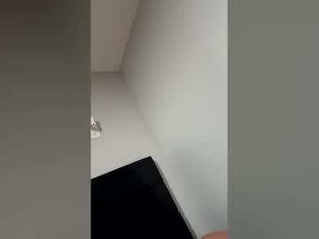 Thebombxoxo69 Chaturbate stream image from February 16, 2026