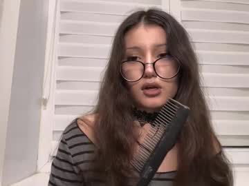 Beckihuels Chaturbate stream image from February 16, 2026