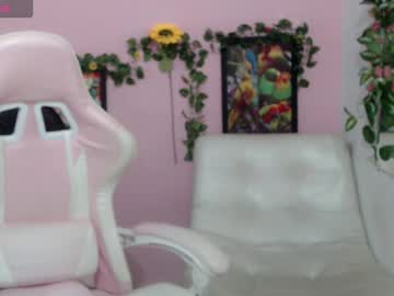 Evil_Stepmothers Chaturbate stream image from February 16, 2026