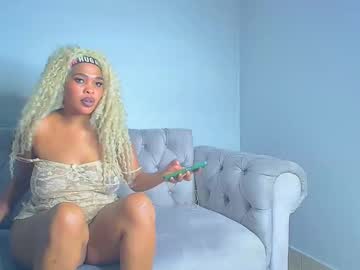 Creamcumbucket Chaturbate stream image from February 16, 2026