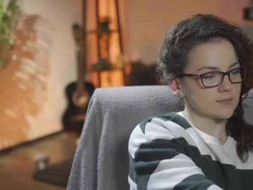 Tiffanyriox Chaturbate stream image from February 17, 2026