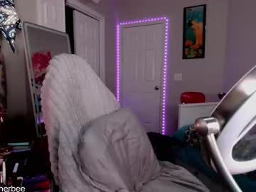 Veeweatherbee Chaturbate stream image from February 17, 2026