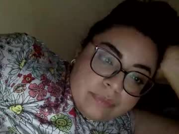 Midnightbruja111 Chaturbate stream image from February 17, 2026