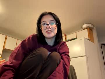 Babysapphiree Chaturbate stream image from February 17, 2026