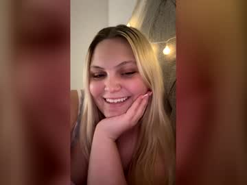 Yourlilkass Chaturbate stream image from February 17, 2026