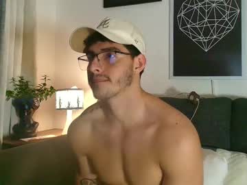 Thomylov Chaturbate stream image from February 17, 2026
