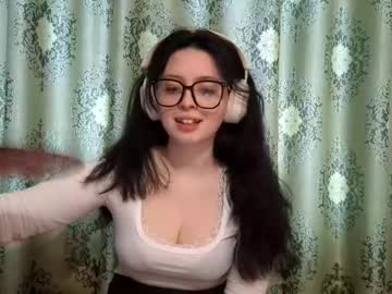 Mindyrives Chaturbate stream image from February 17, 2026