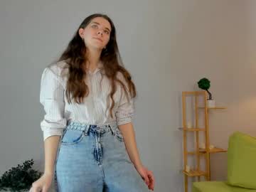 Hellenumholtz Chaturbate stream image from February 17, 2026
