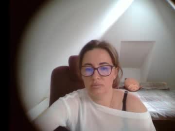 Sintia_Lilu Chaturbate stream image from February 17, 2026