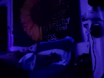 Zombiasourus Chaturbate stream image from February 17, 2026