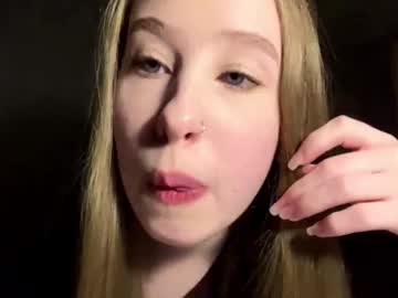 Lomahakkila Chaturbate stream image from February 17, 2026