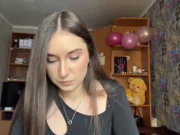 Adeleapel Chaturbate stream image from February 17, 2026