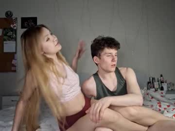 Floracouple Chaturbate stream image from February 17, 2026