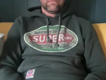 Chris13abcd Chaturbate stream image from February 17, 2026