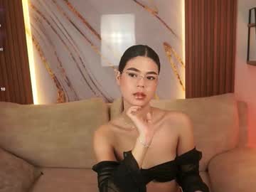 Elliesummerx Chaturbate stream image from February 17, 2026