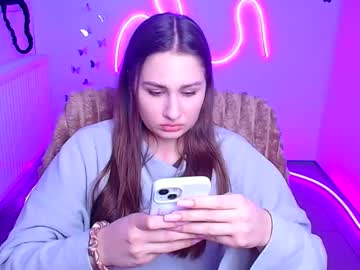 Lora_Kisses Chaturbate stream image from February 17, 2026