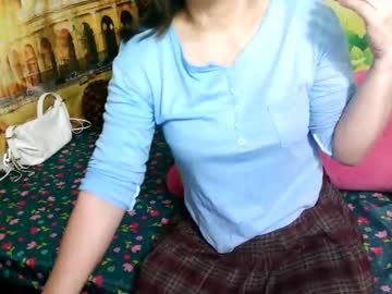 Maiili06 Chaturbate stream image from February 17, 2026