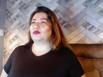 Stefanny_Red Chaturbate stream image from February 17, 2026