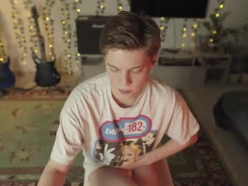 Rusbradpitt Chaturbate stream image from February 17, 2026