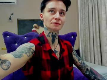 Kennyvibe Chaturbate stream image from February 17, 2026