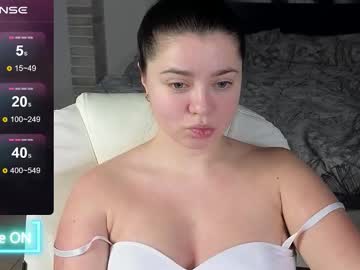 Milania_Hot_Foxy stream image from February 17, 2026