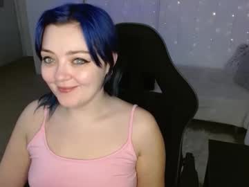 Lyrajrose Chaturbate stream image from February 17, 2026