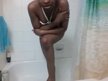 Peachplaypen Chaturbate stream image from February 17, 2026