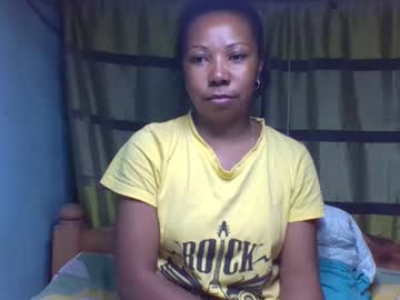 Viviane0812 Chaturbate stream image from February 17, 2026