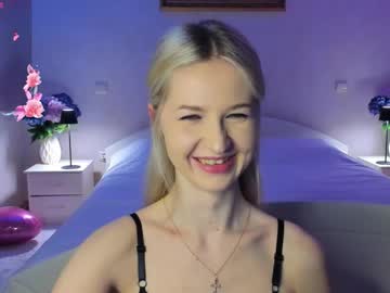 Mellina_Tey Chaturbate stream image from February 17, 2026