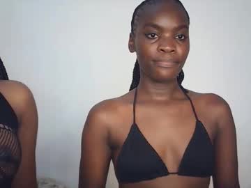 Prettyyvee Chaturbate stream image from February 17, 2026