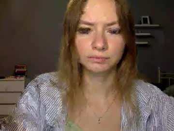 Lux_Millie Chaturbate stream image from February 17, 2026