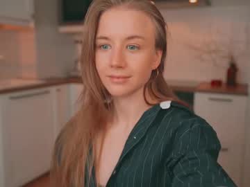Alexispeach Chaturbate stream image from February 17, 2026